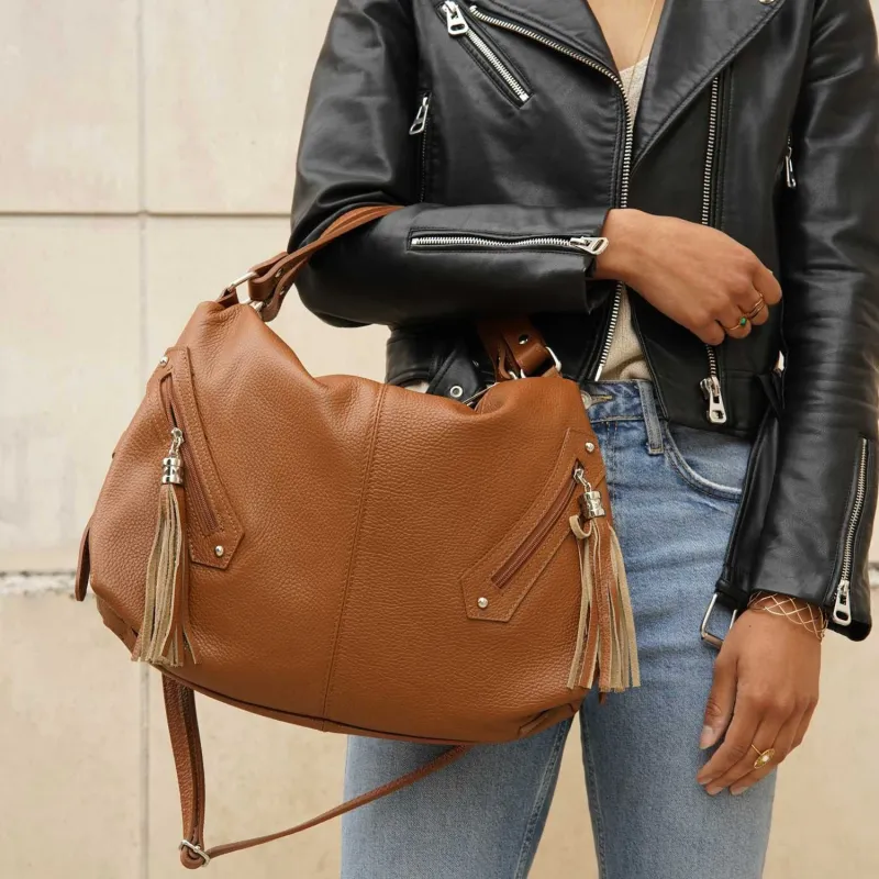 Sac à main en Cuir City, camel - porté