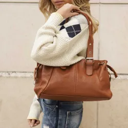 FLORENCE sac à main en cuir - camel- porté